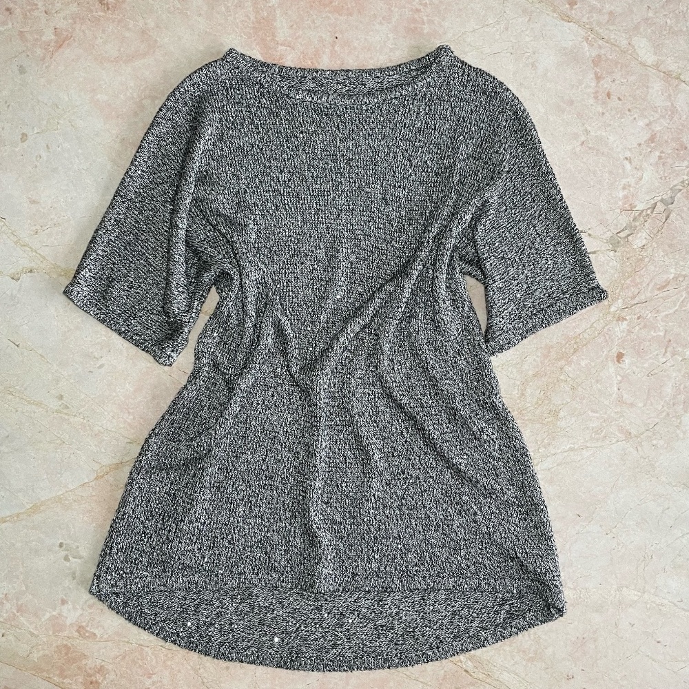 Metallic sequin knit t-shirt top